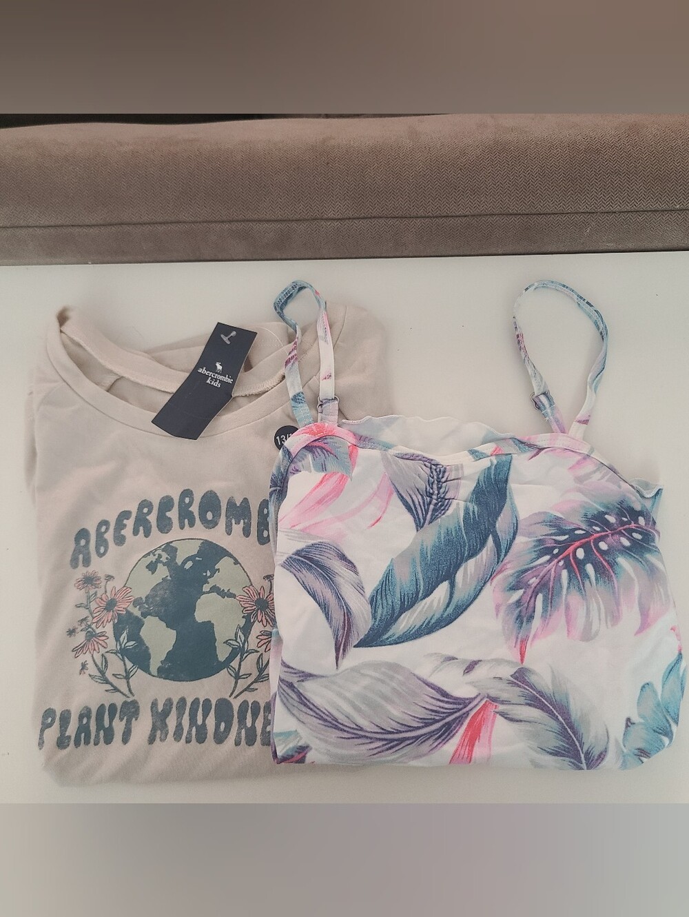 Abercrombie Kids Girls Lot Of 2 Tropical Tank Top Sz 11/12 & Graphic T Sz 13/14